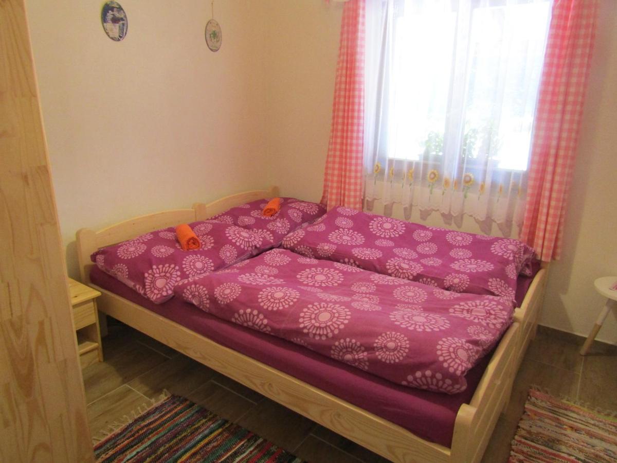 Villa Rekreacni Dum V Brdech Pod Svatou Annou Ohrazenice  Esterno foto